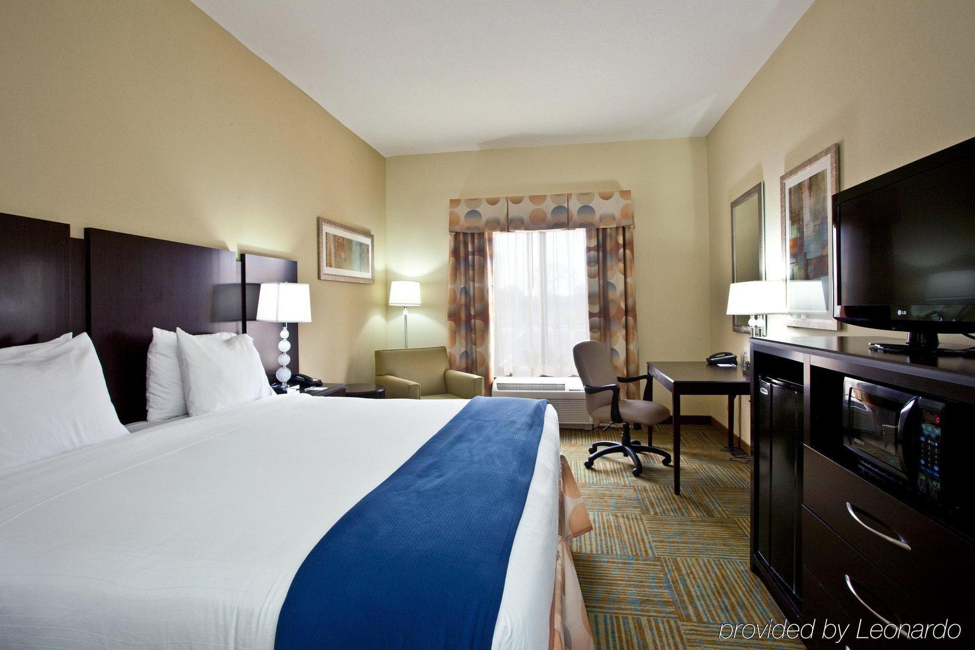 Holiday Inn Express Hotel & Suites Perry, An Ihg Hotel Habitación foto